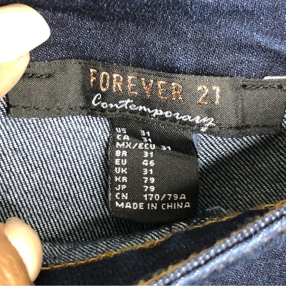 Forever 21 contemporary size 31 dark wash high rise wide leg jeans - Picture 5 of 10